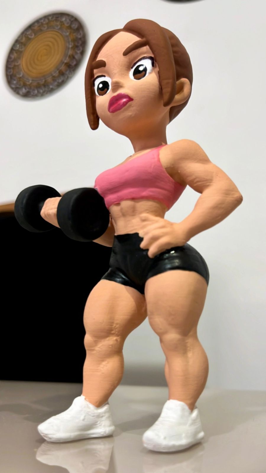 Menina fitness academia musculação crossfit
