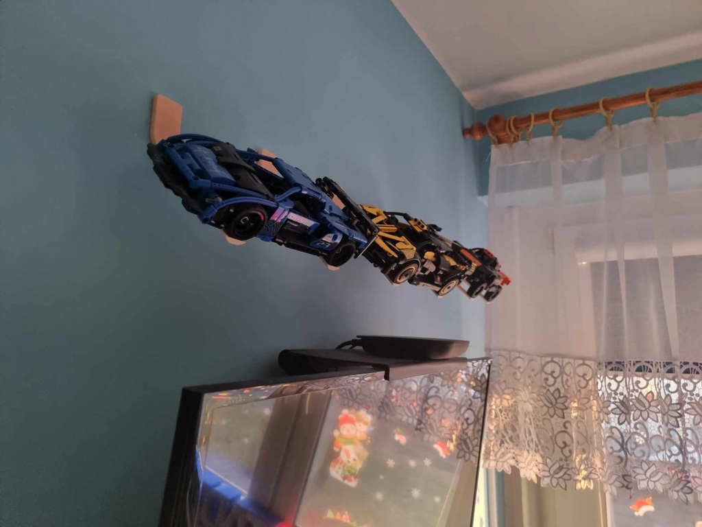 BRICKS LEGOS CAR WALL MOUNT