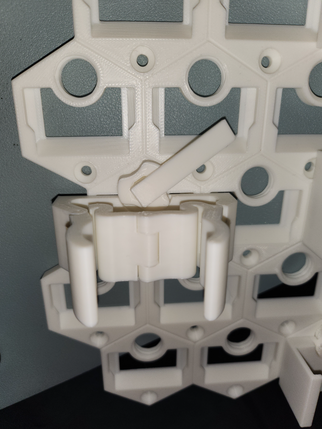 Right-angled allen tool for GOEWS hex bolts