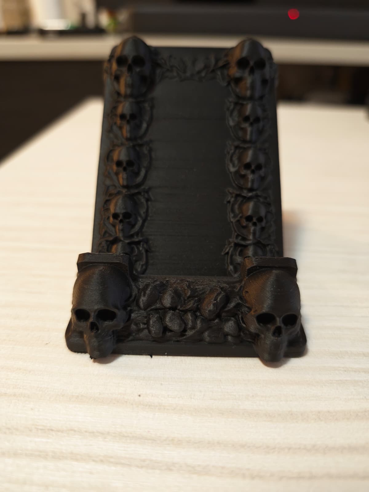 Skull Phone Holder