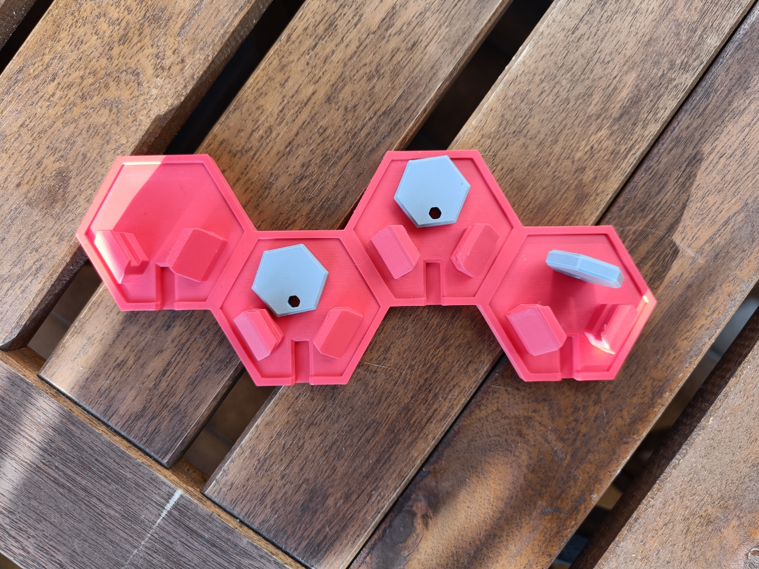 Hexa Key Hanger - bulkier remix + ironing