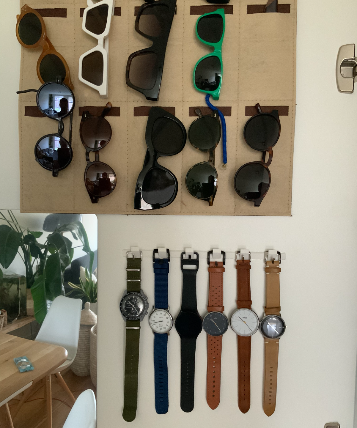 Watch rack / hanger