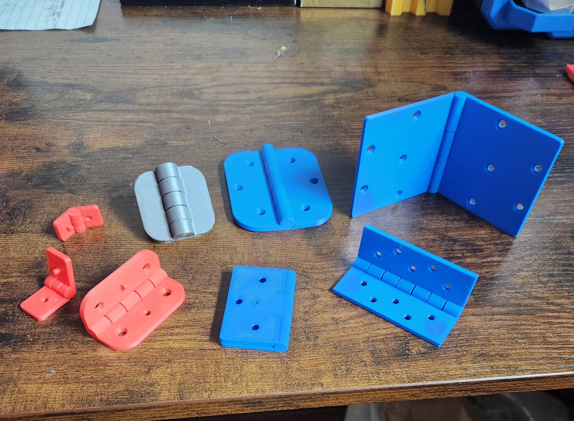 Simple Customizable Hinge (Parametric) V1.1