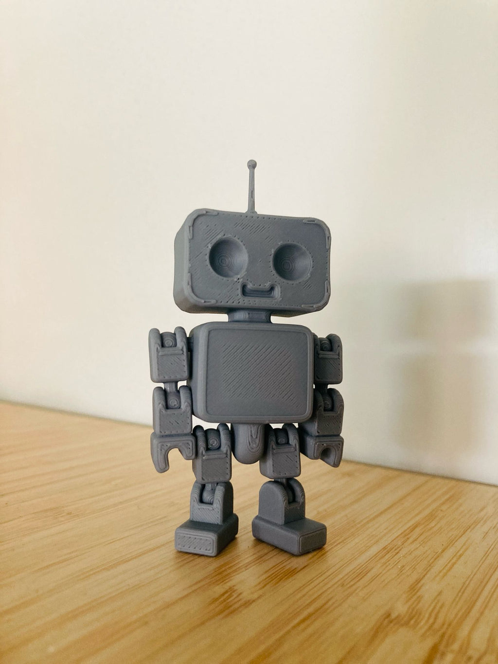 Cute Articulated Robot Print-in-Place