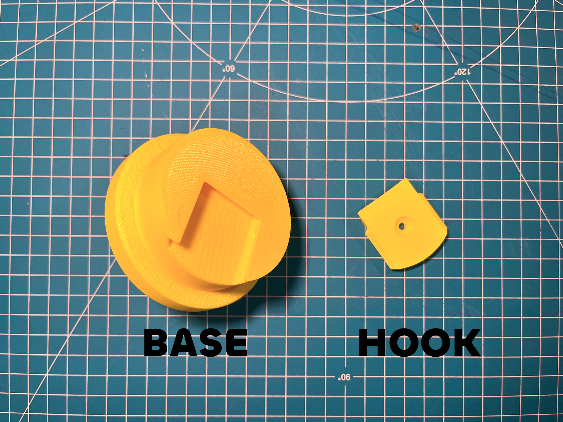Round Brick Wall Hanger