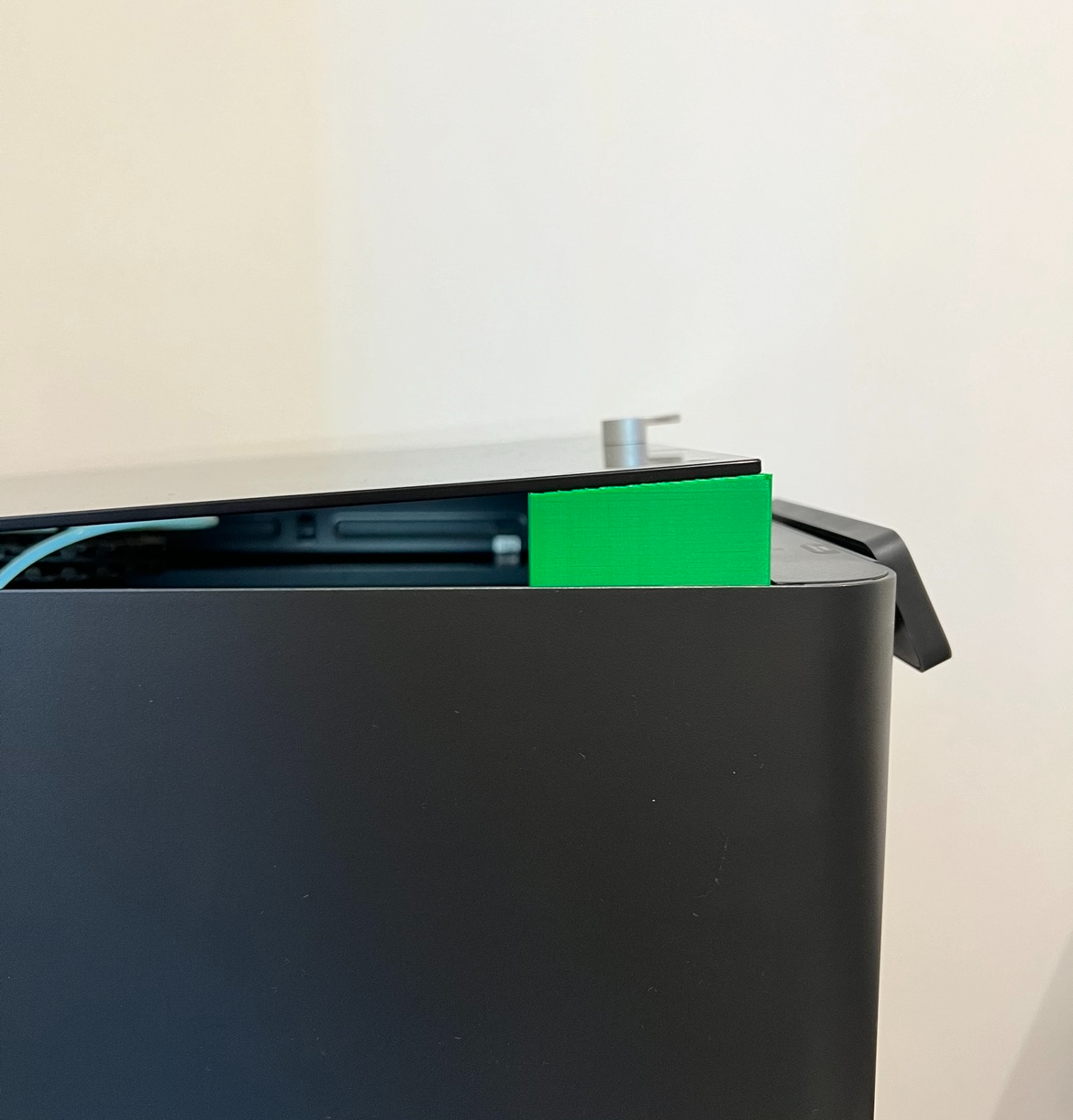 Top glass riser for P1S