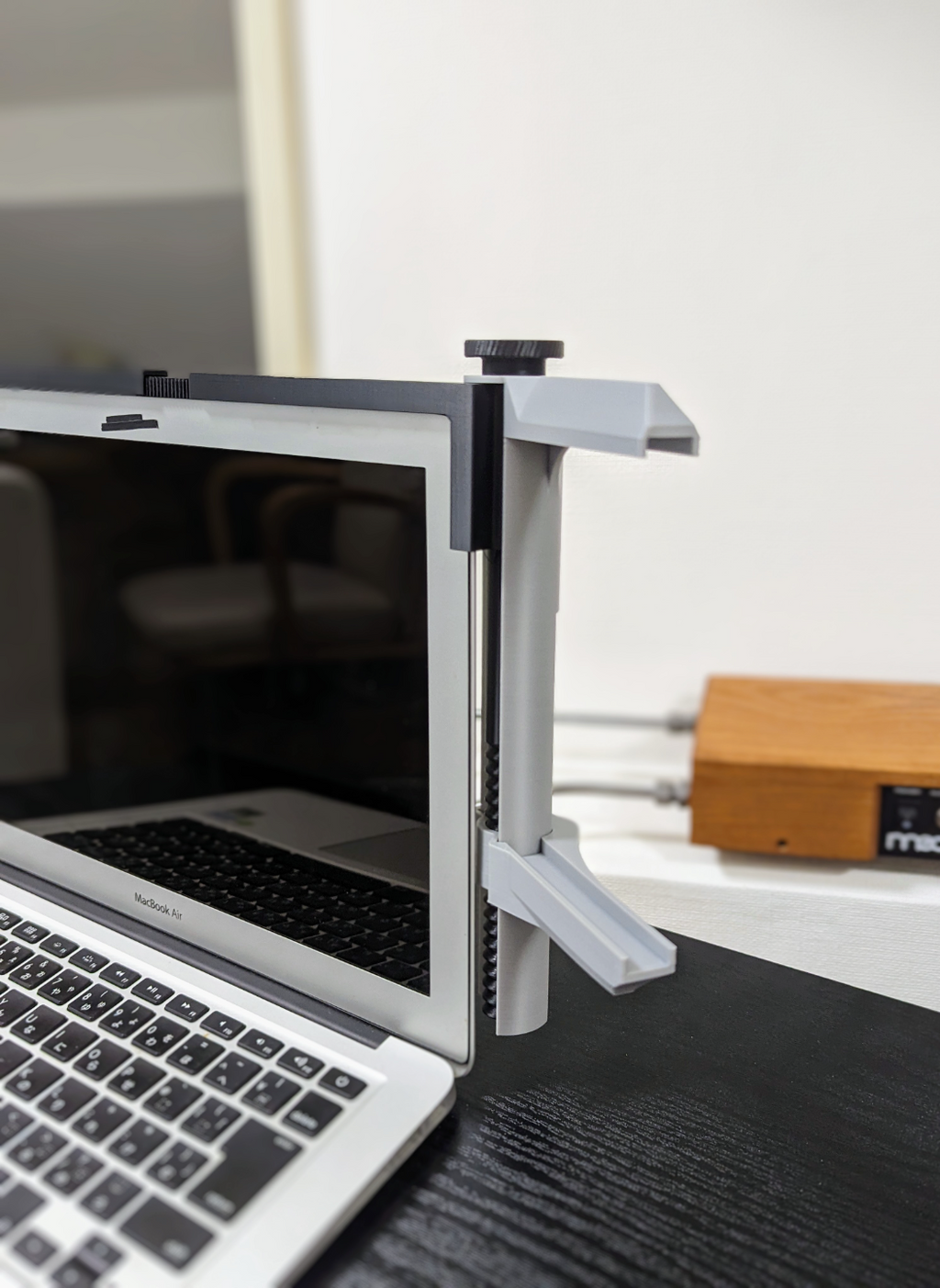 Phone or tablet second screen adapter for laptop - Tested on Macbook Air and Microsoft Surface
