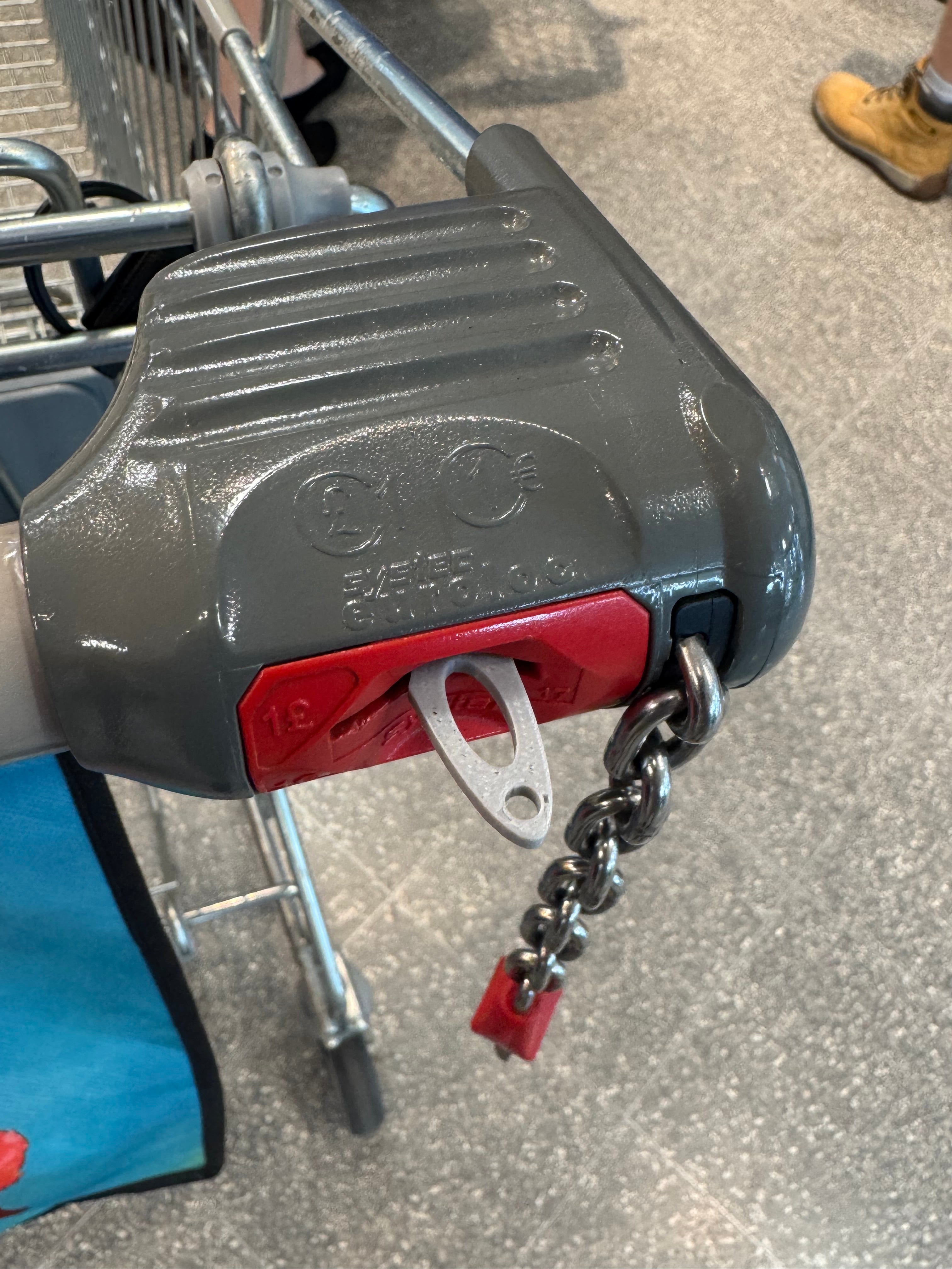 TrolleyRocket - UK £1 Supermarket Trolley Key Coin