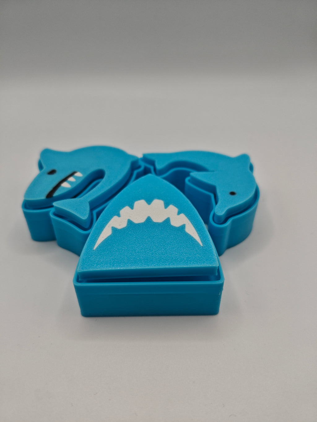 Shark & Dolphin Fidget Clickers - Ocean Sell it !