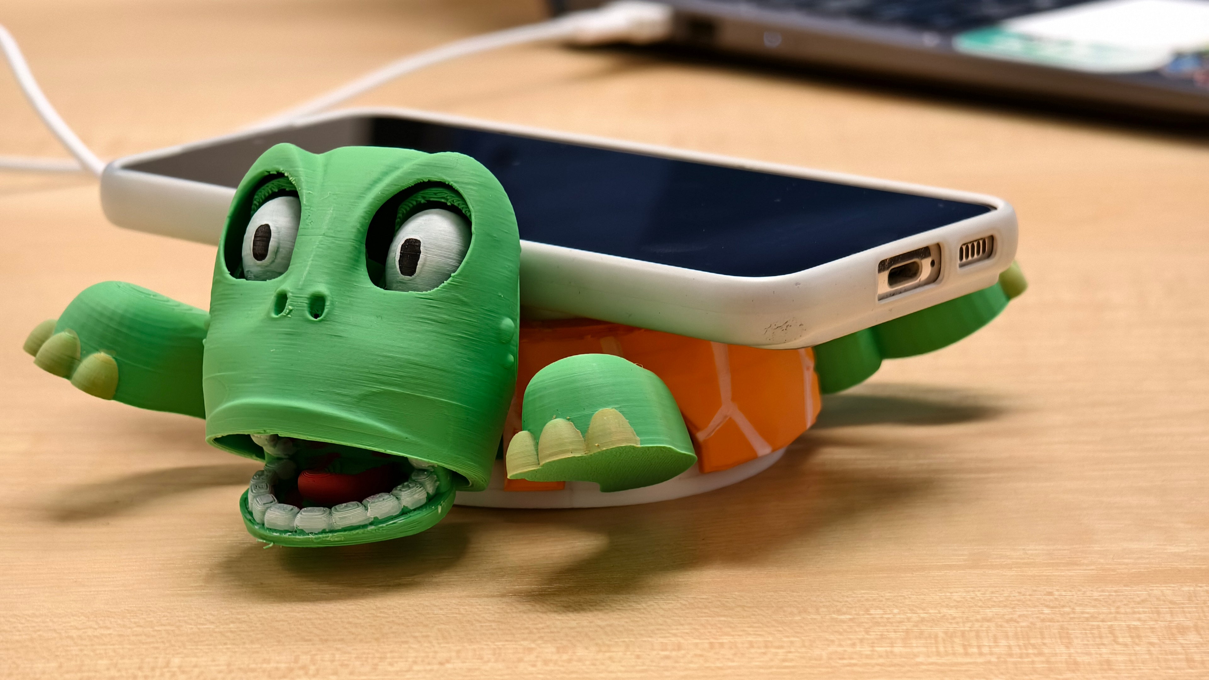 Turtle shell (coaster) wireless charger adaptor