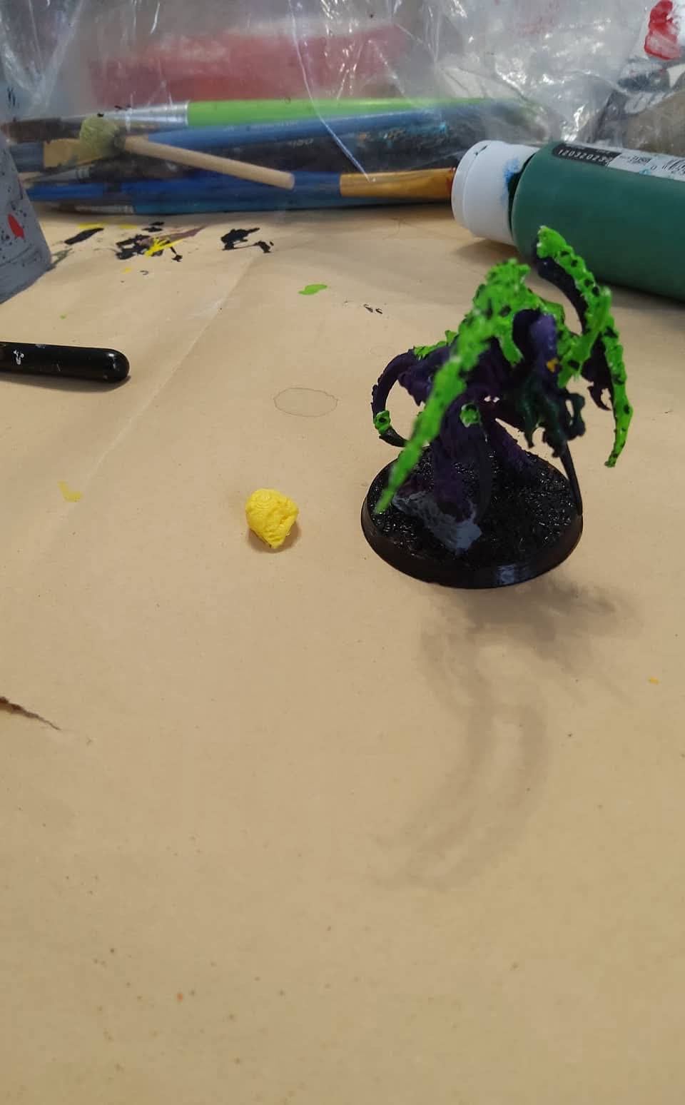 Warhammer40k marine helmet for miniature bases