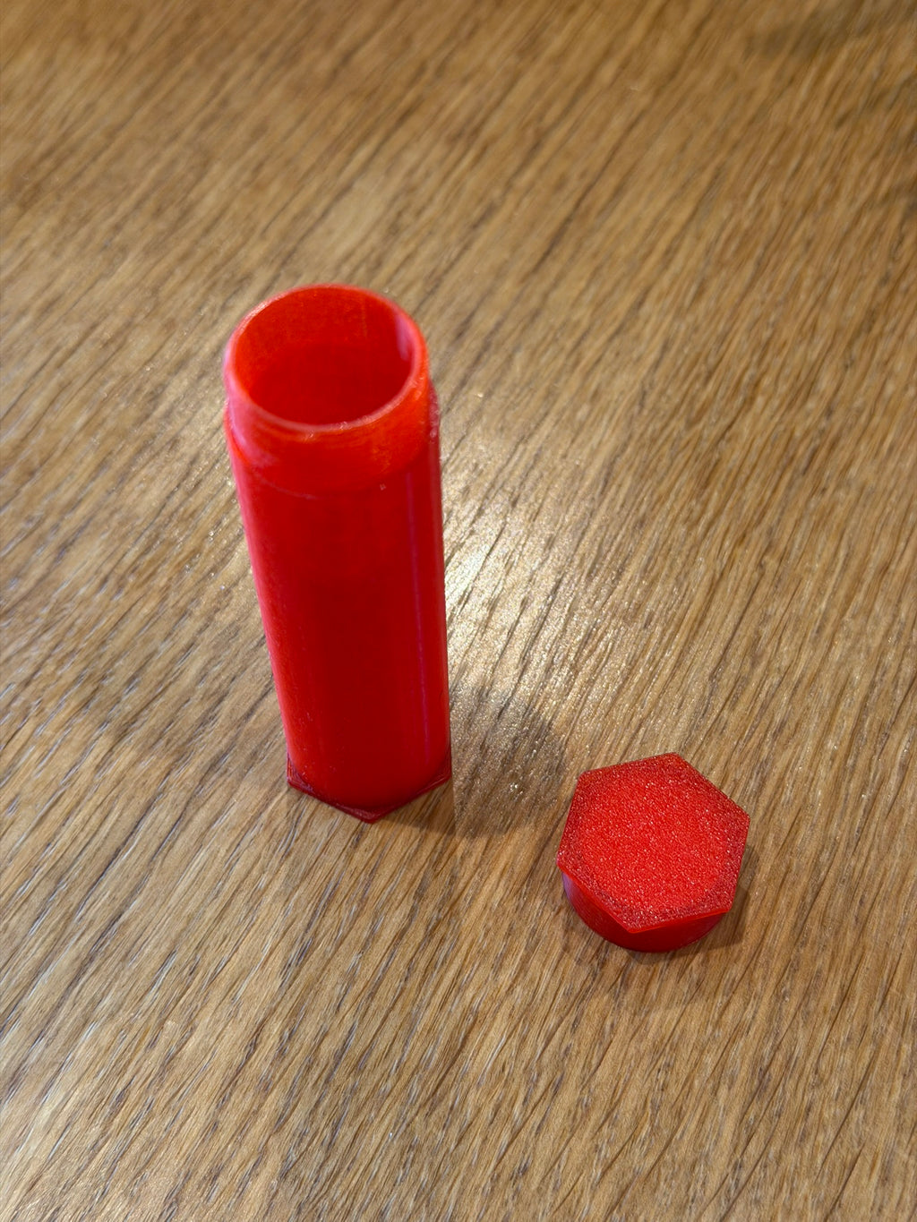 Sewing needle container