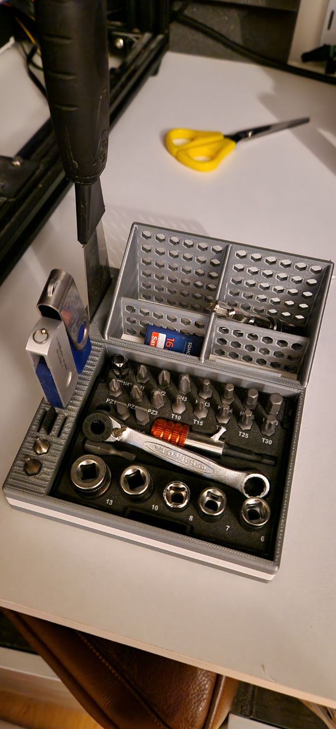 Tool Holder