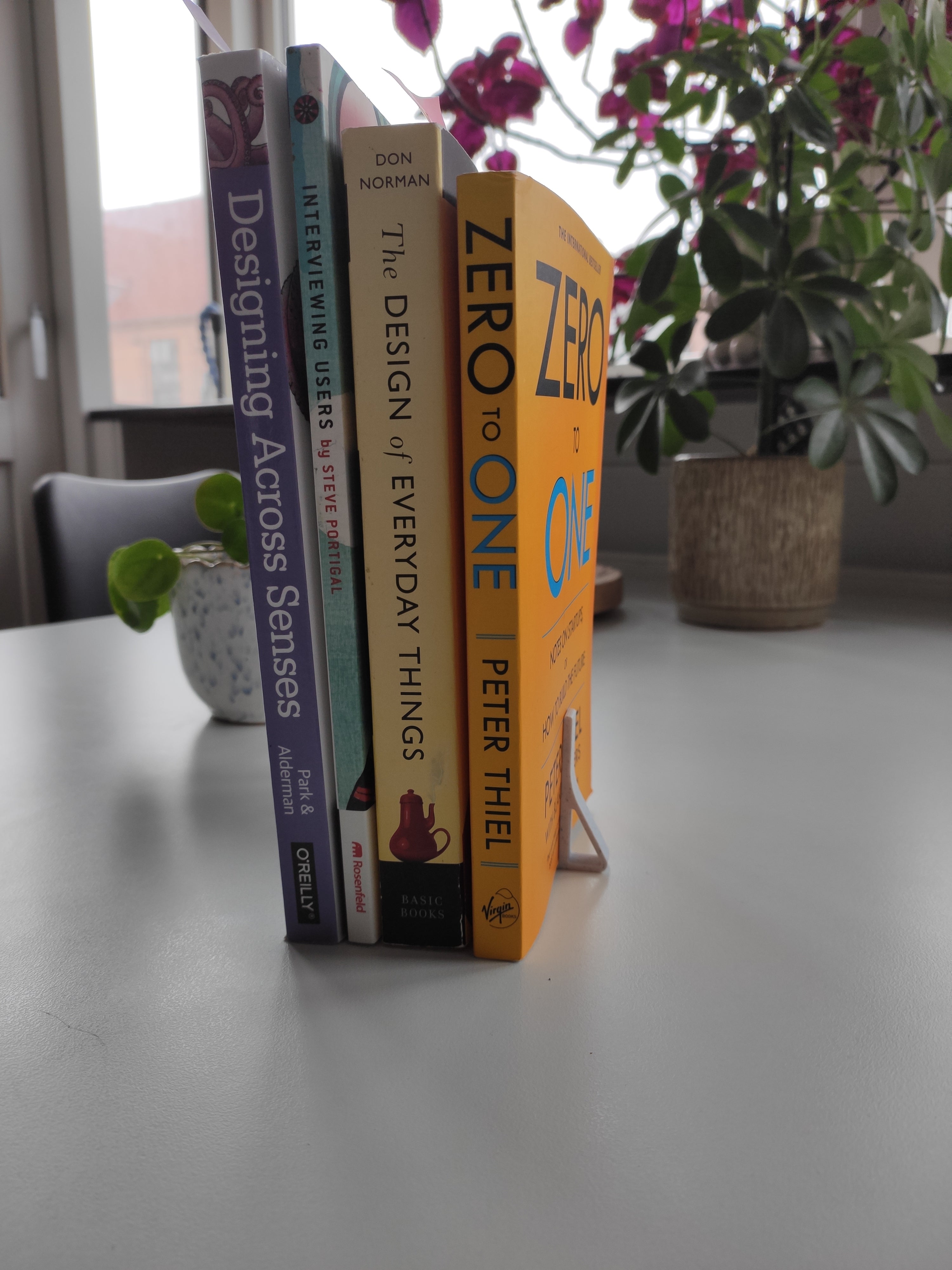 BookStop: Simple, Minimal and Fast Printing Bookend.