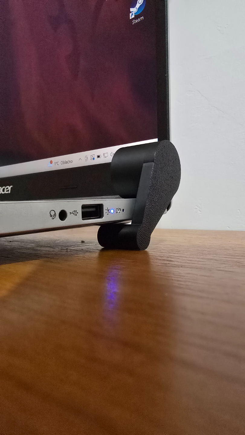 Simple Laptop Stand