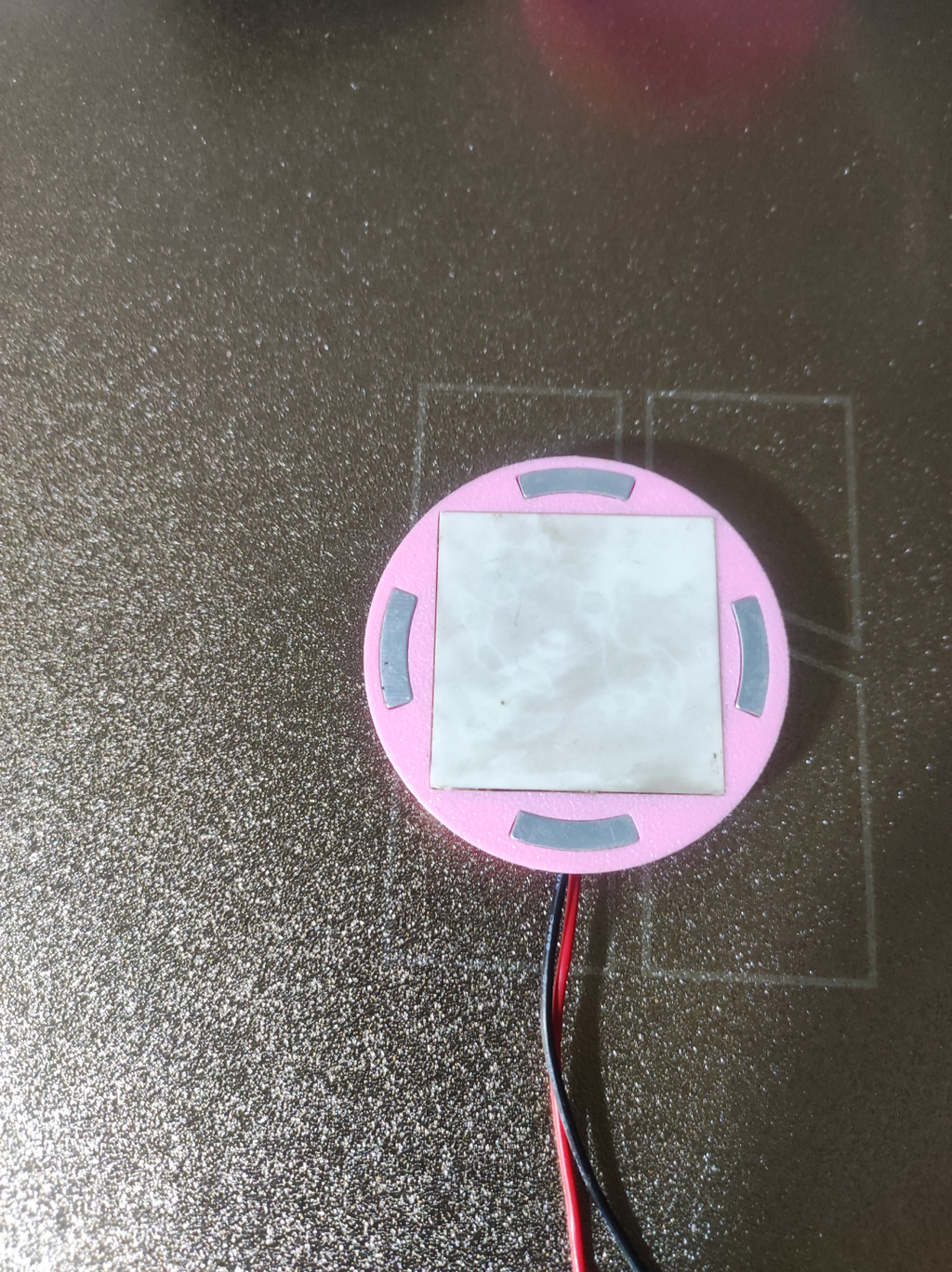 手机平板磁吸半导体水冷散热器 磁吸外壳