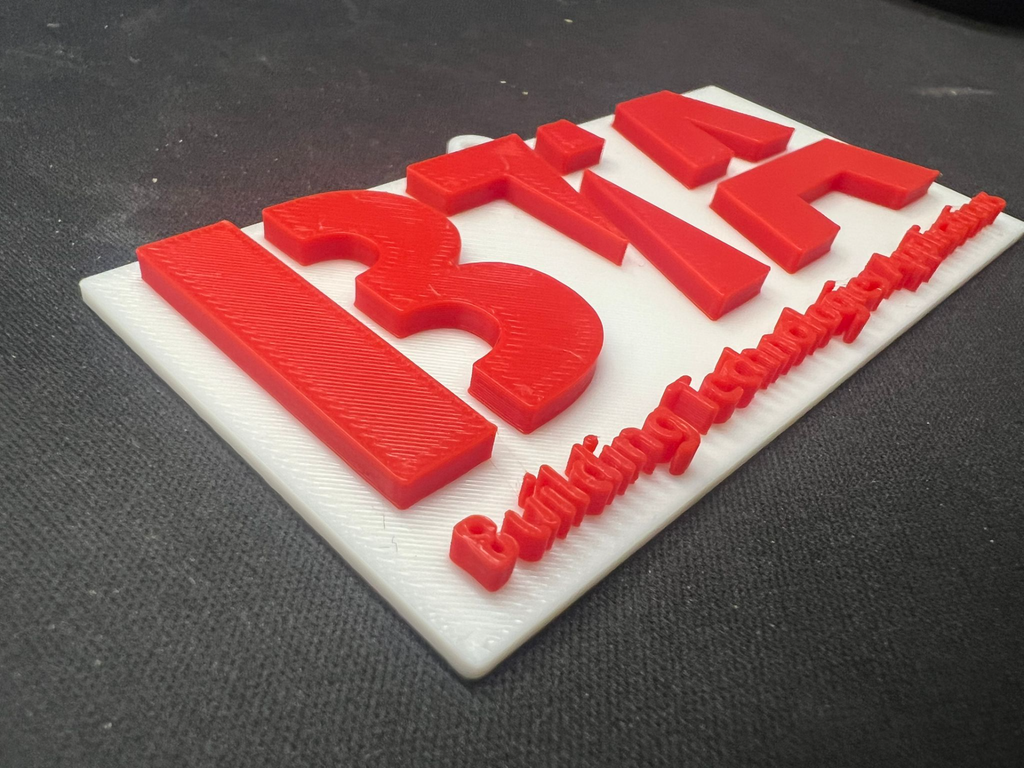 Logo con foro