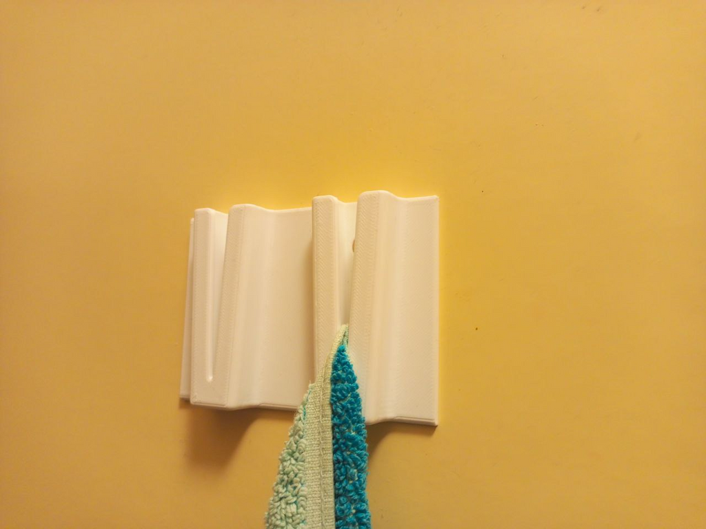 Double towel holder