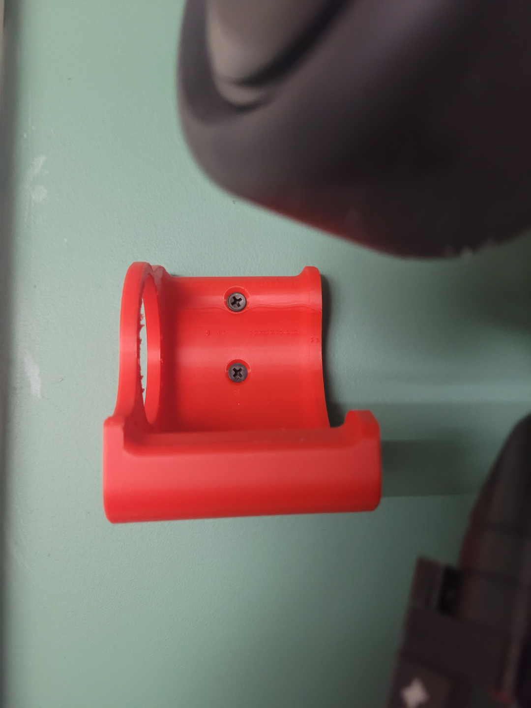 Technic F1 Wall Mount