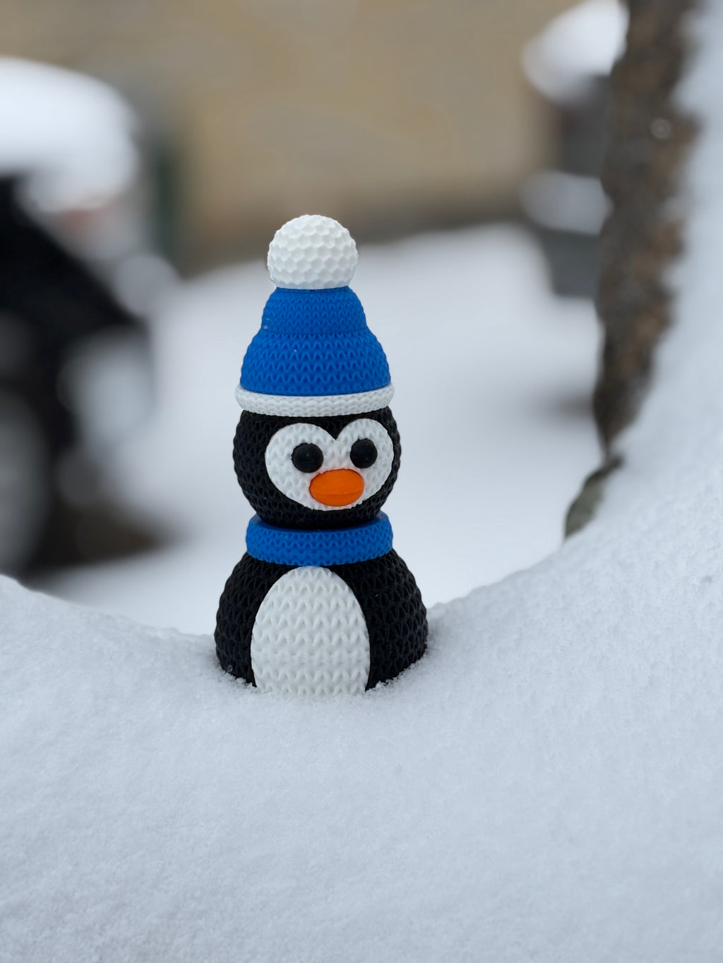 Buildable Knitted Penguin