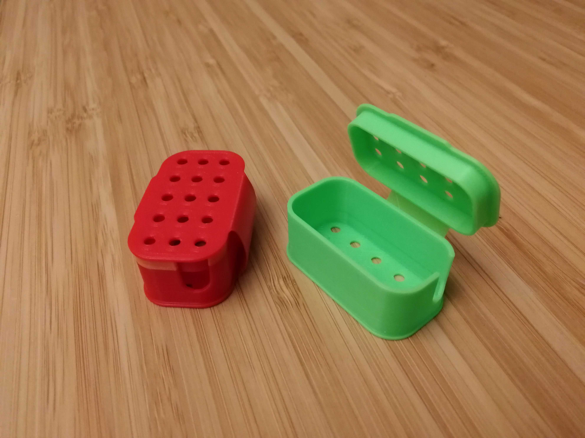 Light travel toothbrush case