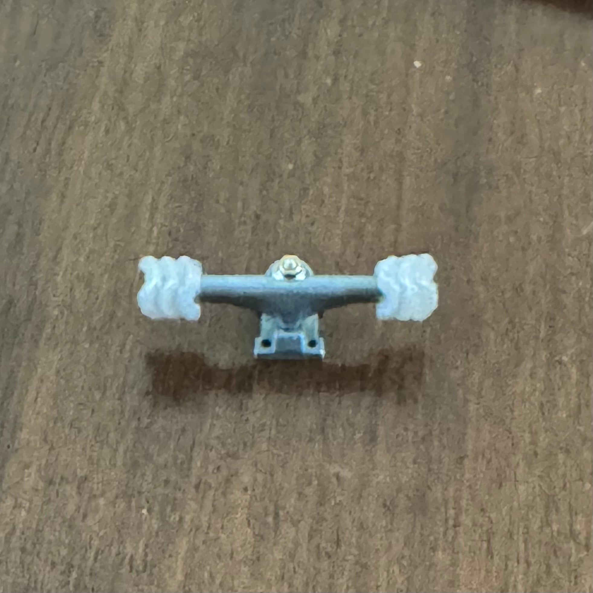 SHARK FINGERBOARD WHEEL - BEARINGLESS DESIGN