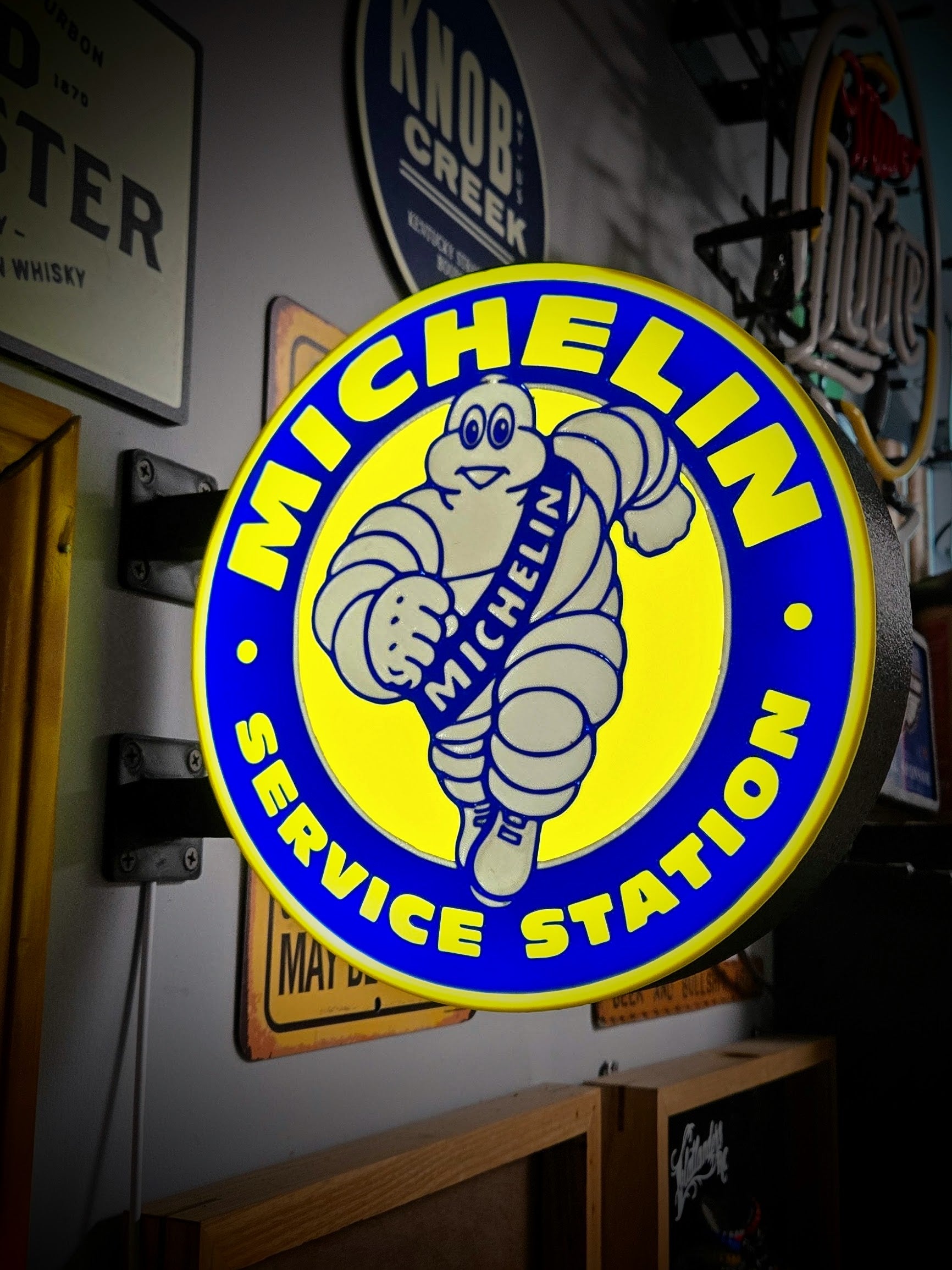 MICHELIN SERVICE - 2-Sided Gas Station Lightbox