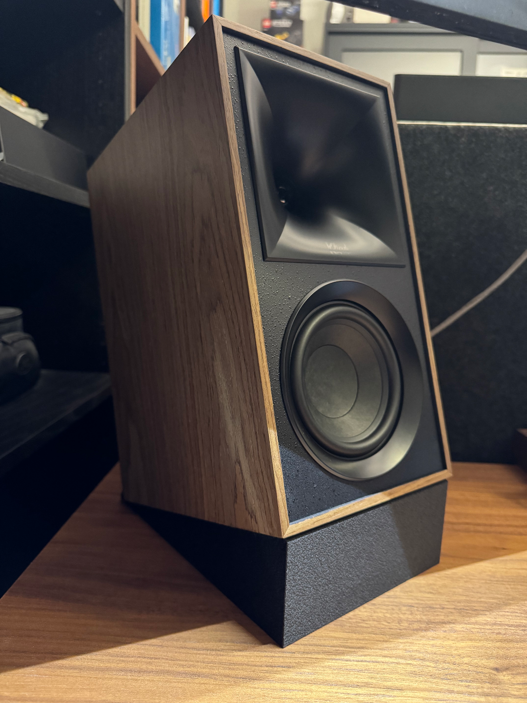 Desktop Speaker Stand / Wedge