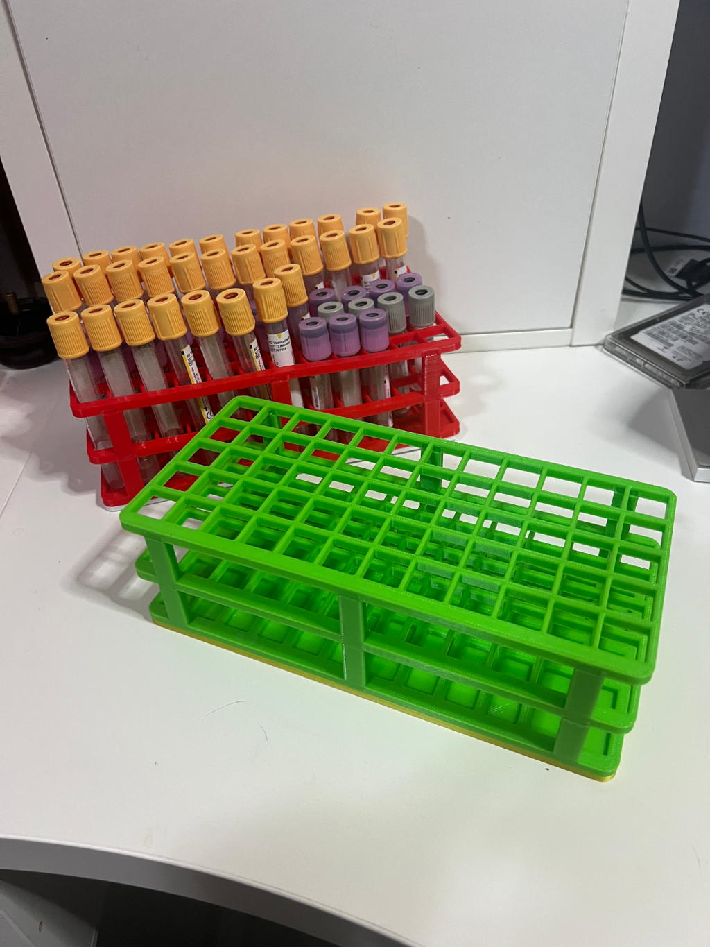 Test tubes holder (with Dr. name)