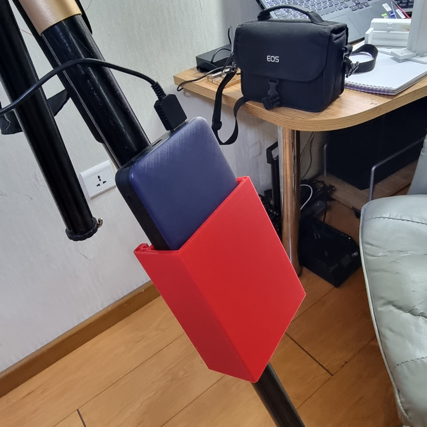 Power bank mount for tripod