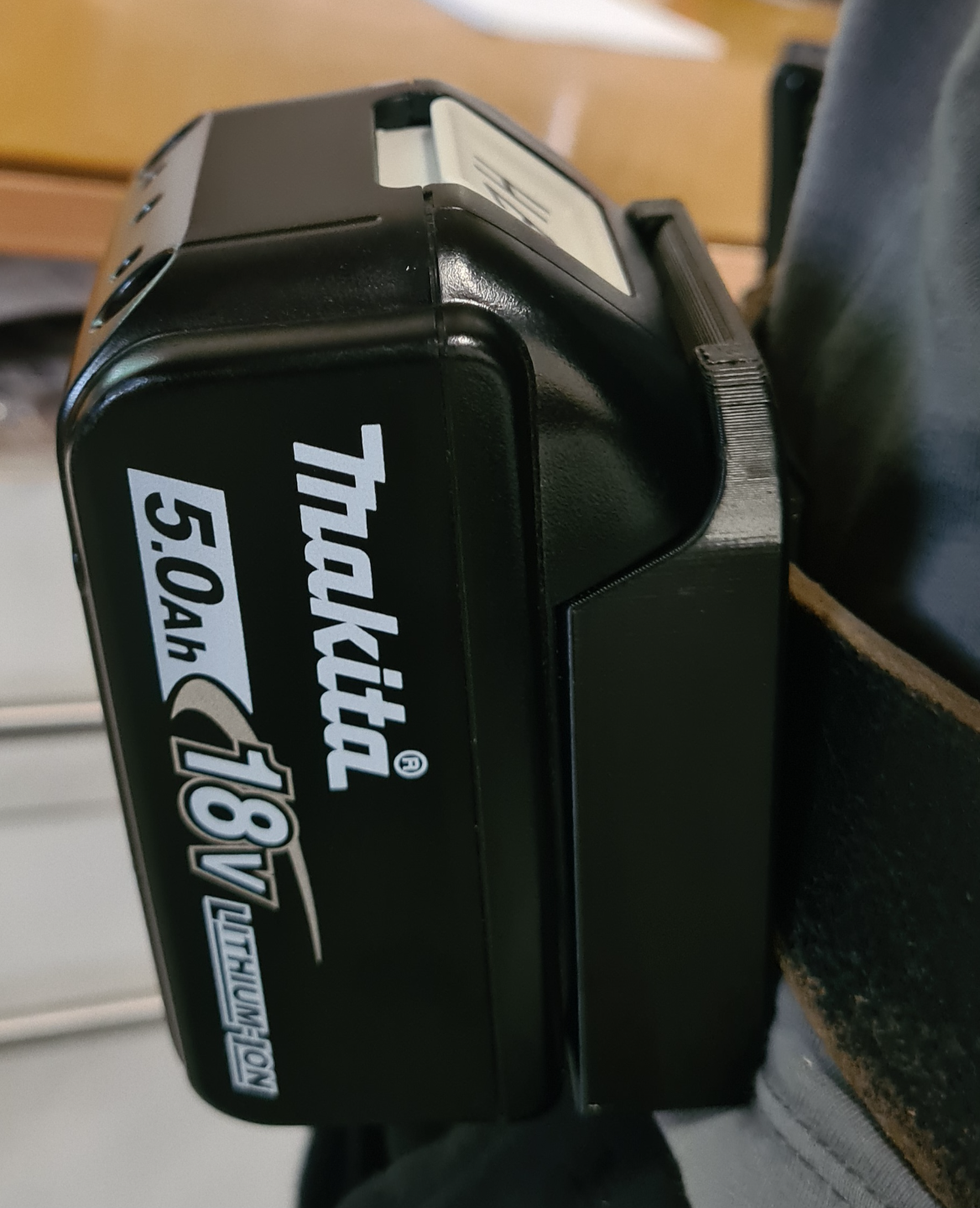 Makita Akkuhalter für Gürtel