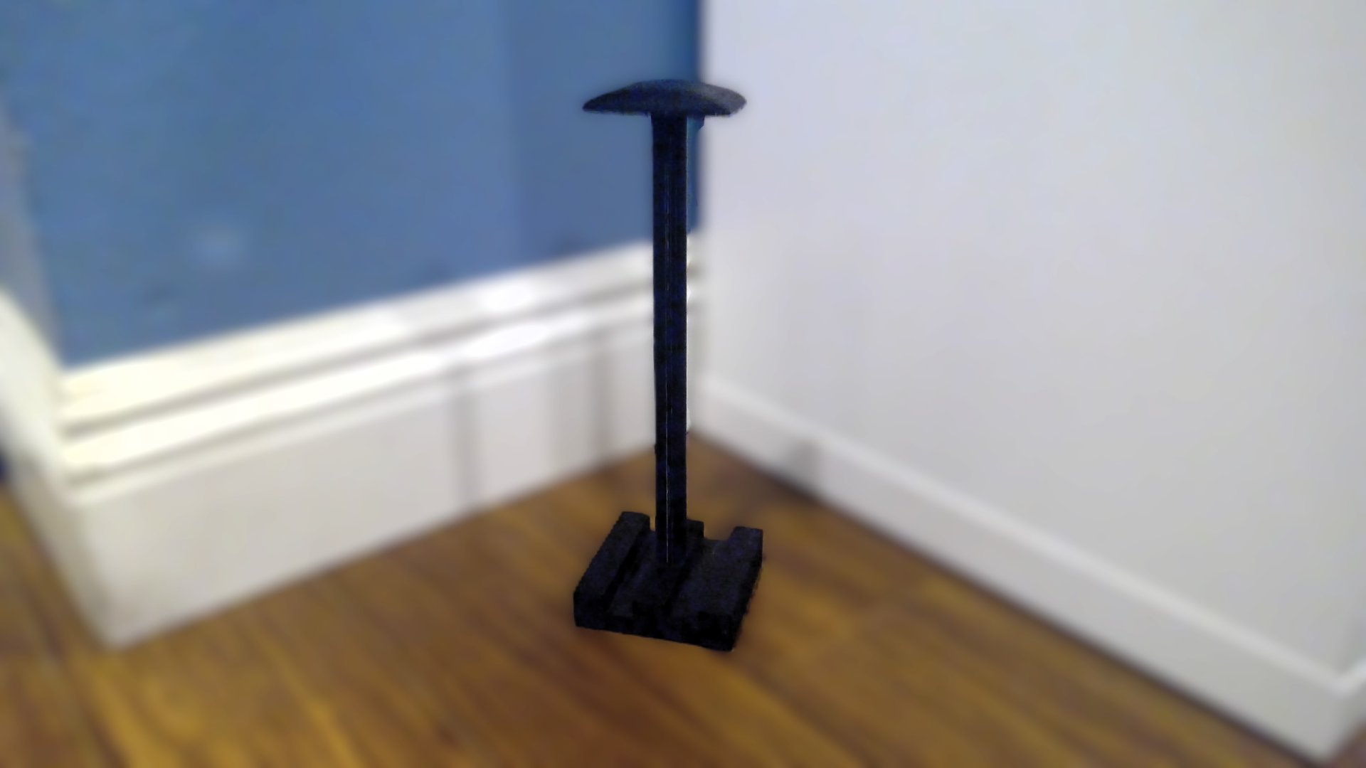 Simple headphone holder