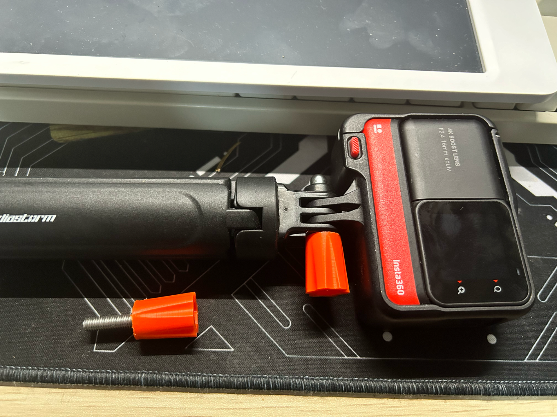 Action camera connector