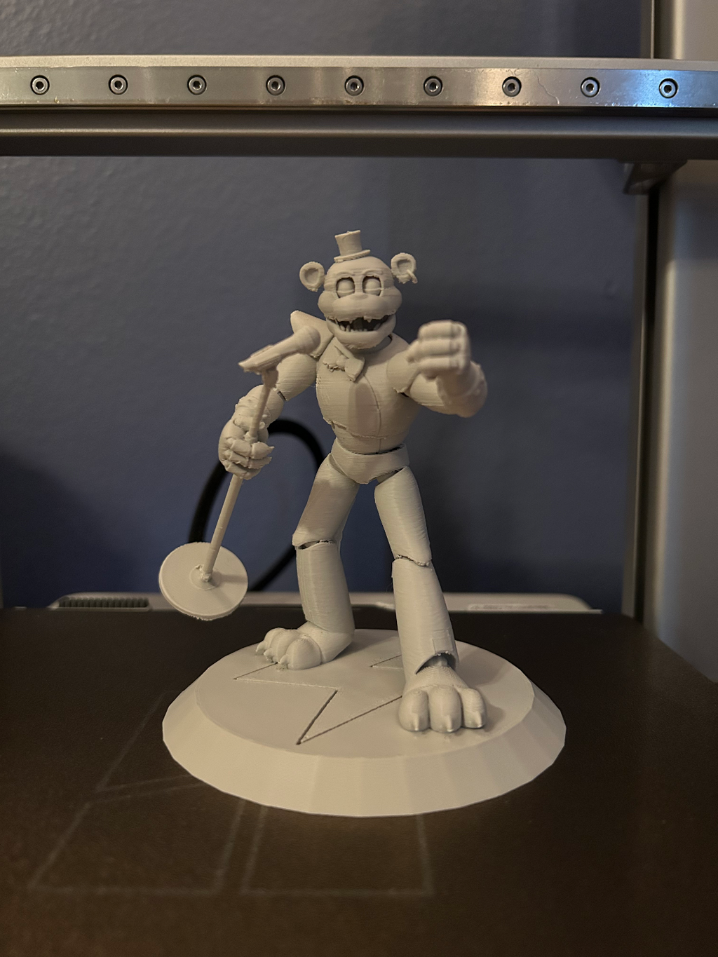 Glamrock Freddy Figurine - FNAF