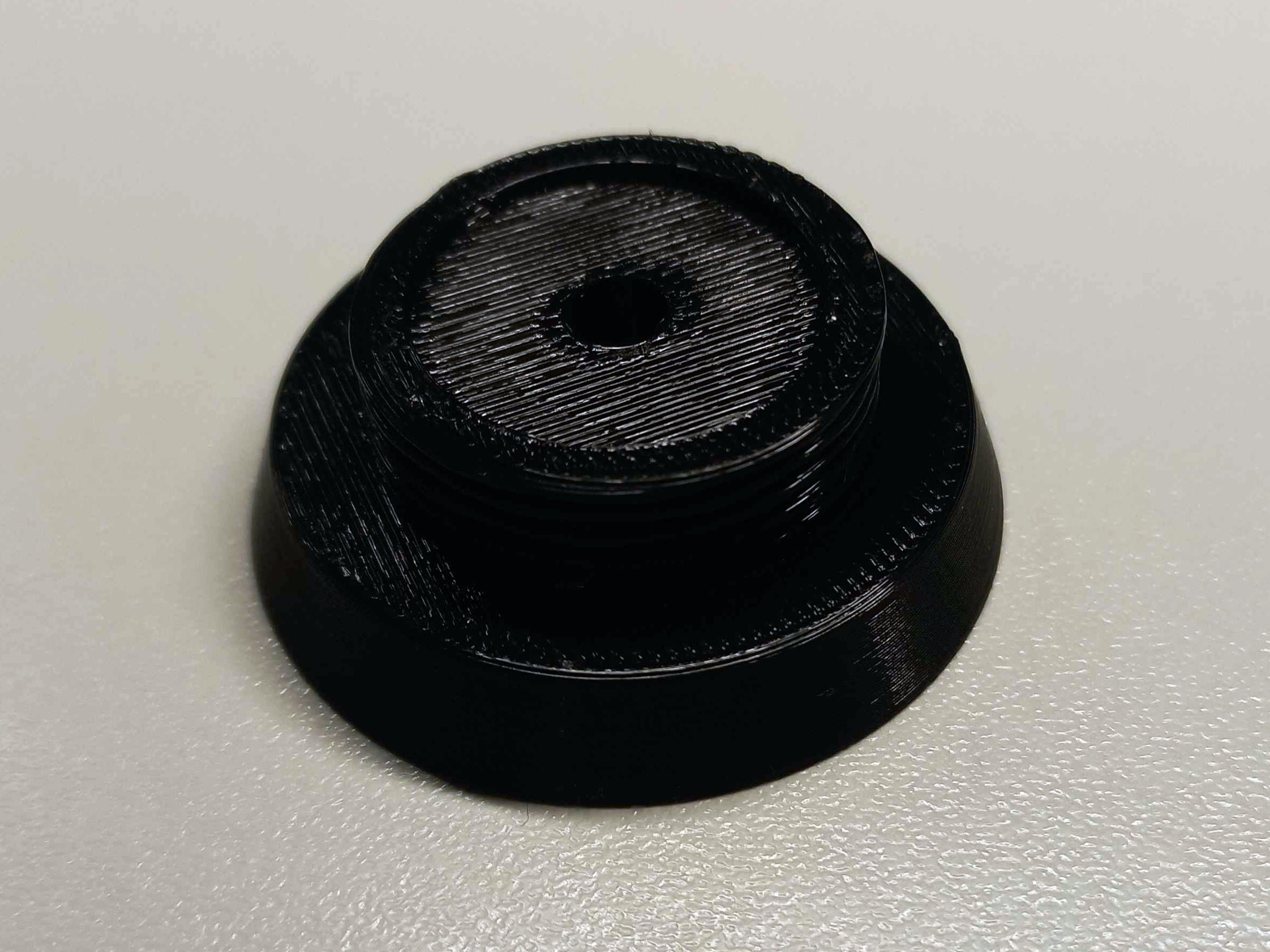 Vacuum Pump Suction Cup Adapter (parametric)