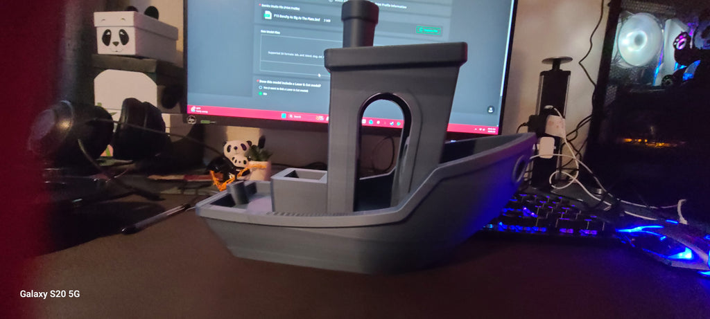 Big Benchy (Pls Download I need points)