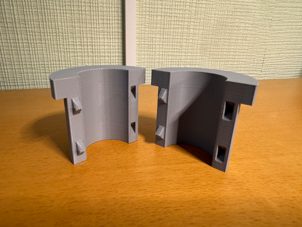 Suction hose spacer