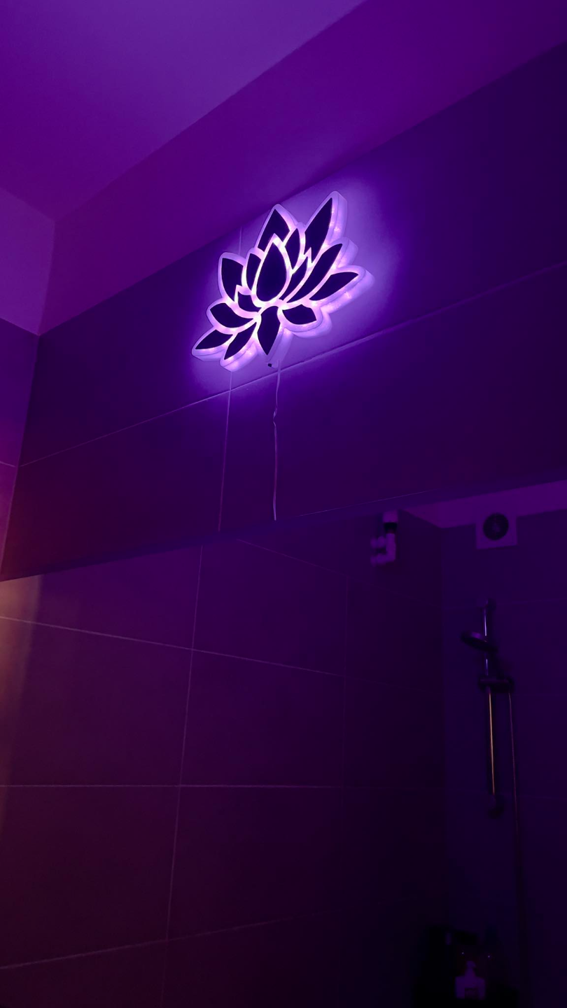 Lotus Lamp