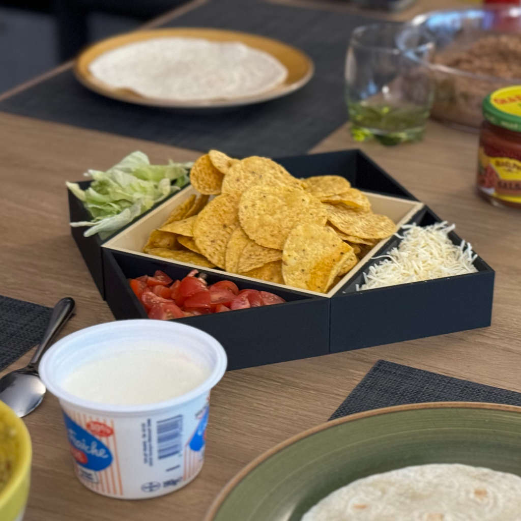 Serving tray