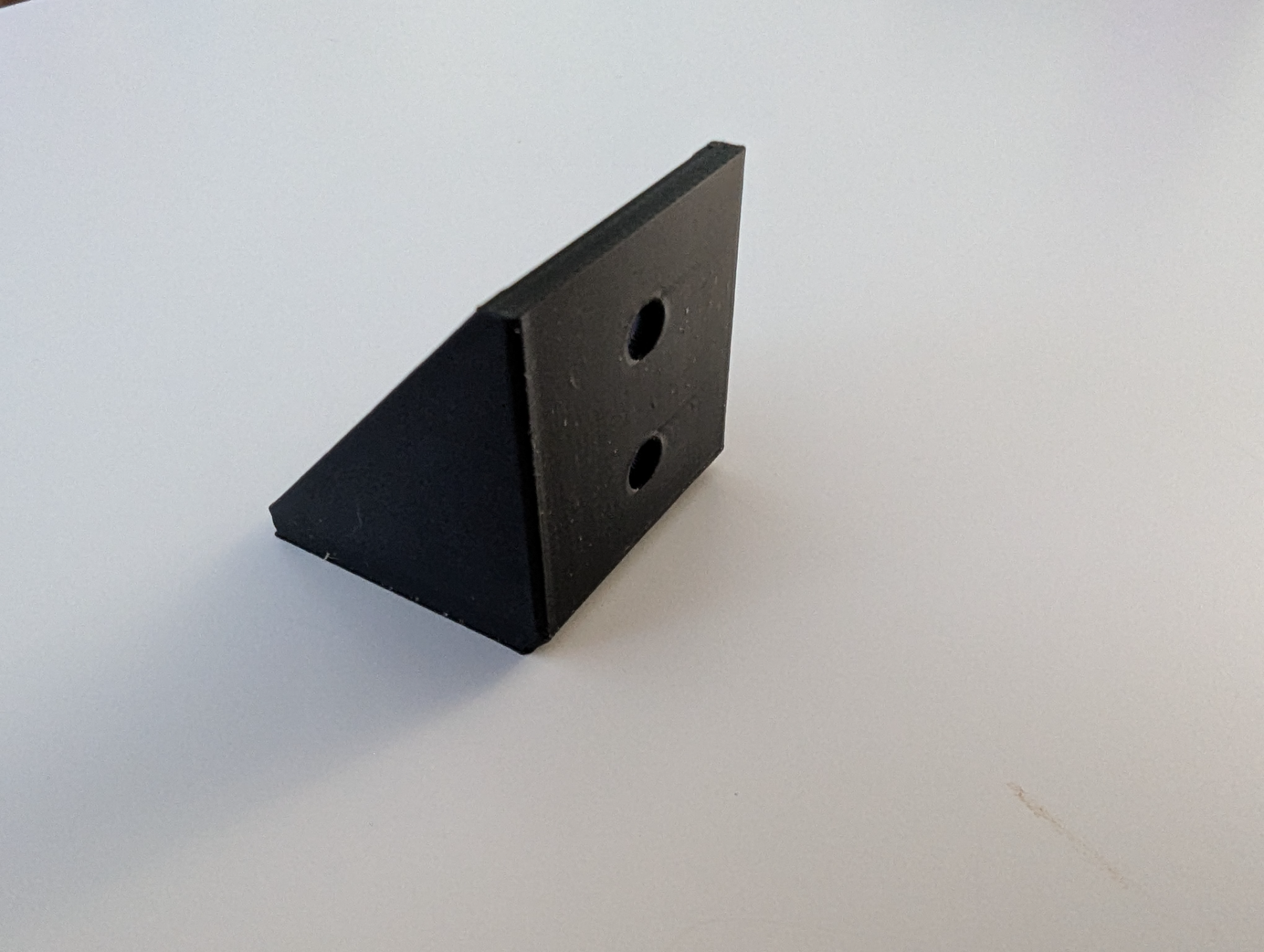 90 degree bracket 30x30x30 M4