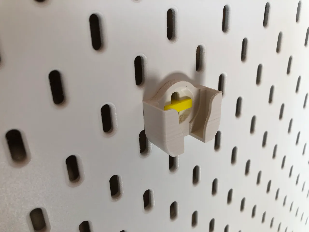 Aqara temperature sensor Skadis mount