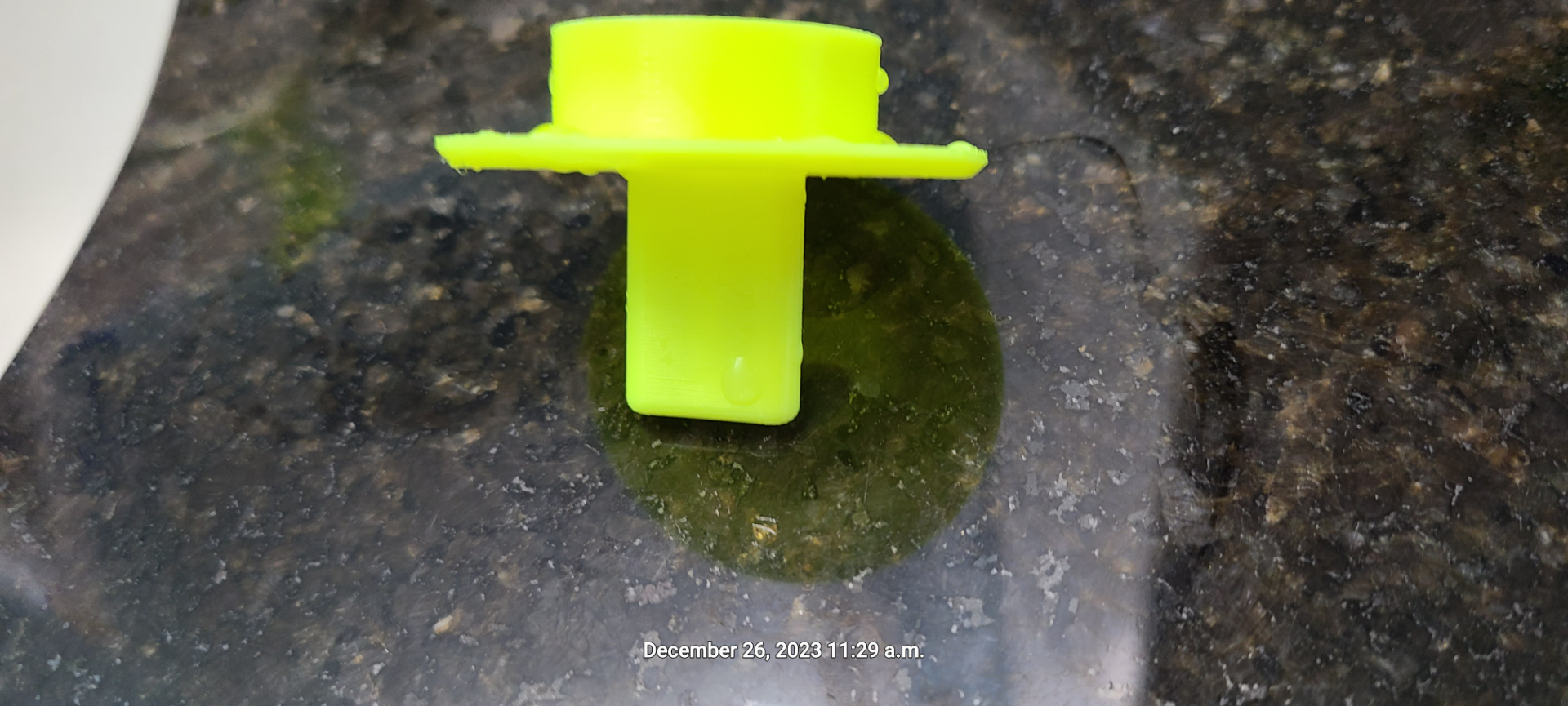 Bathroom sink plug