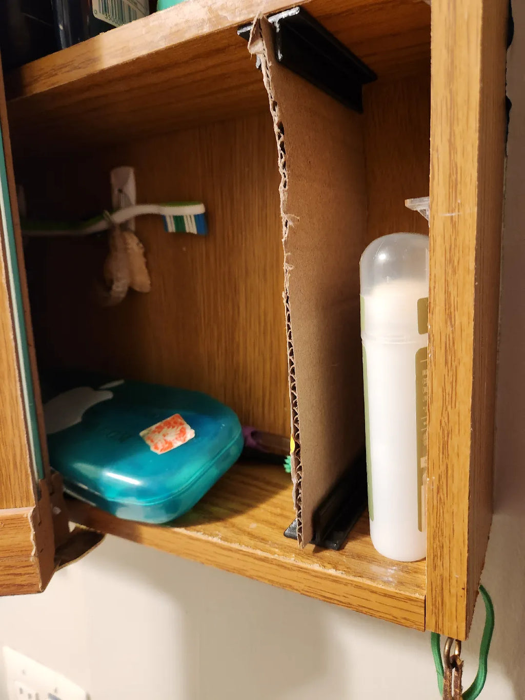 Divider for Bathroom Vanity