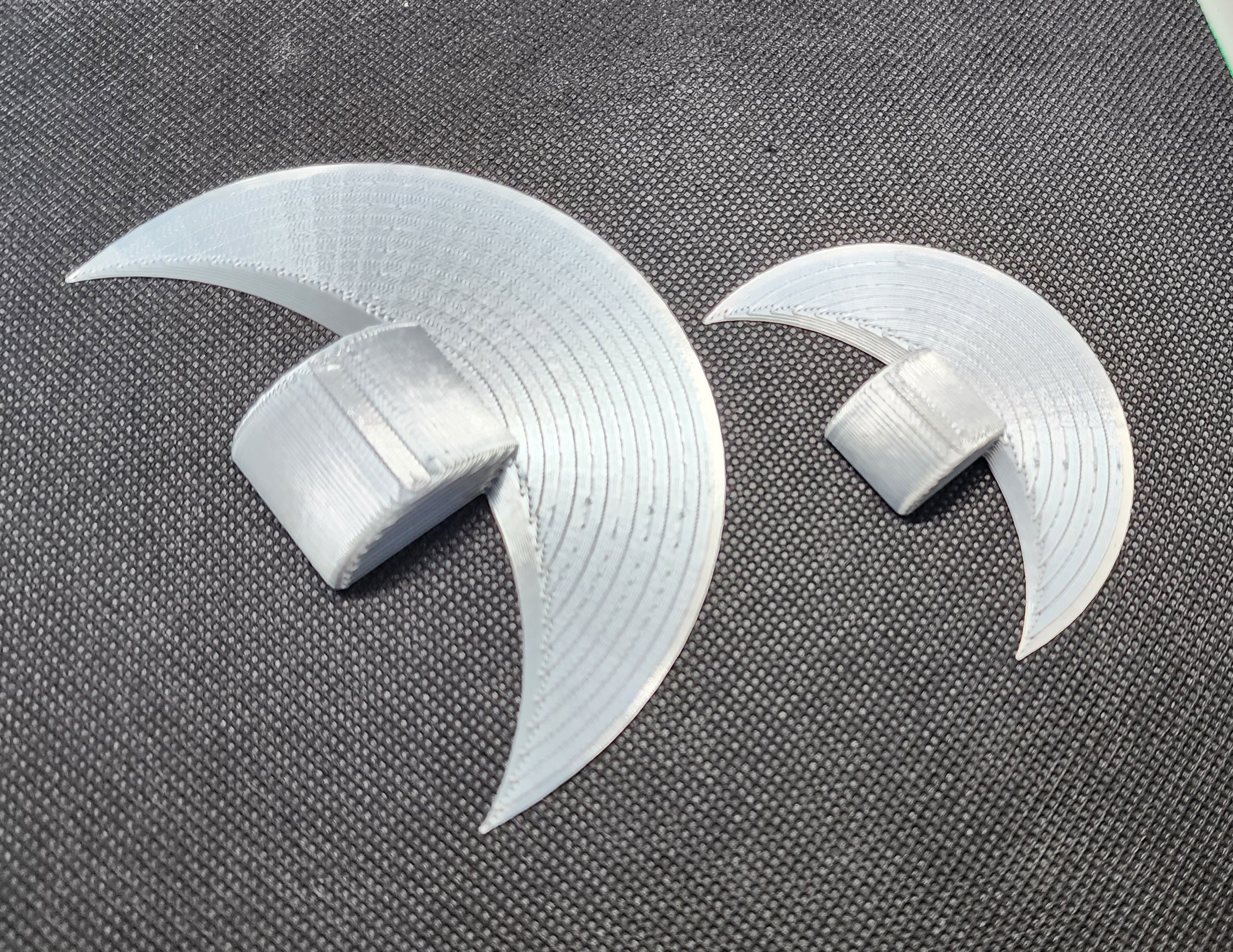 Crescent Moon Bed Scraper