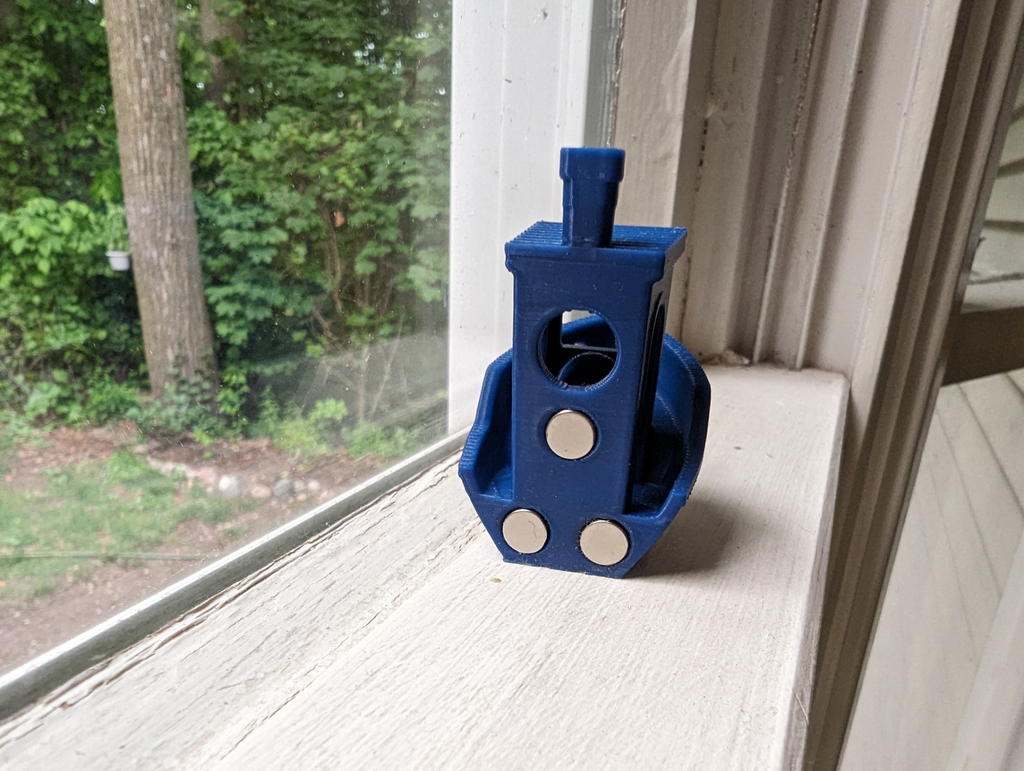 Benchy Bow Magnet