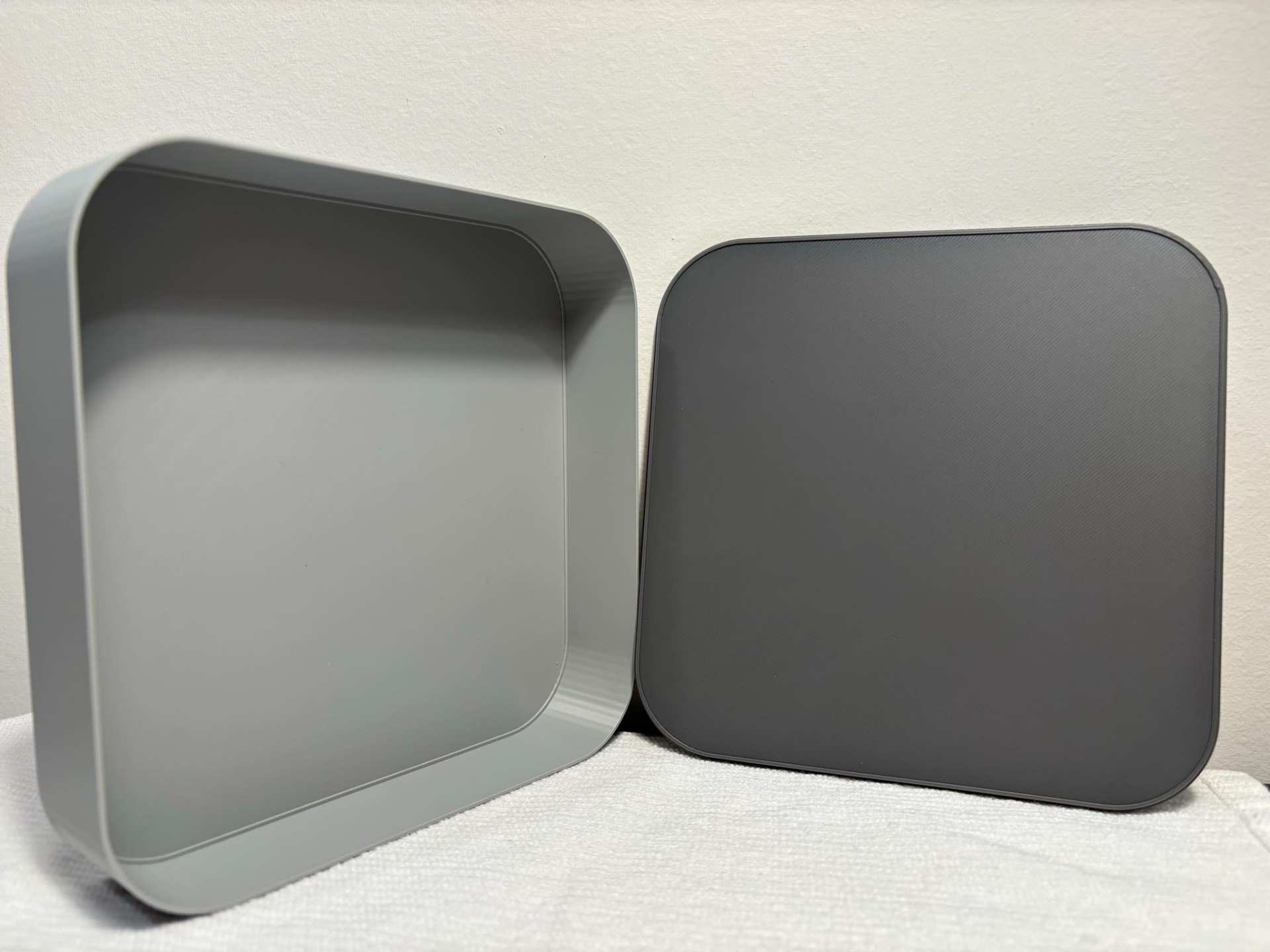 Generic box with lid