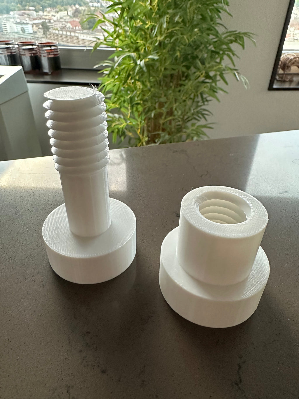 Verstellbare Teleskop-Stütze (adjustable jack)