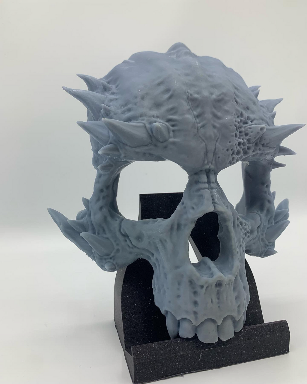 creepy hallowen demon mask
