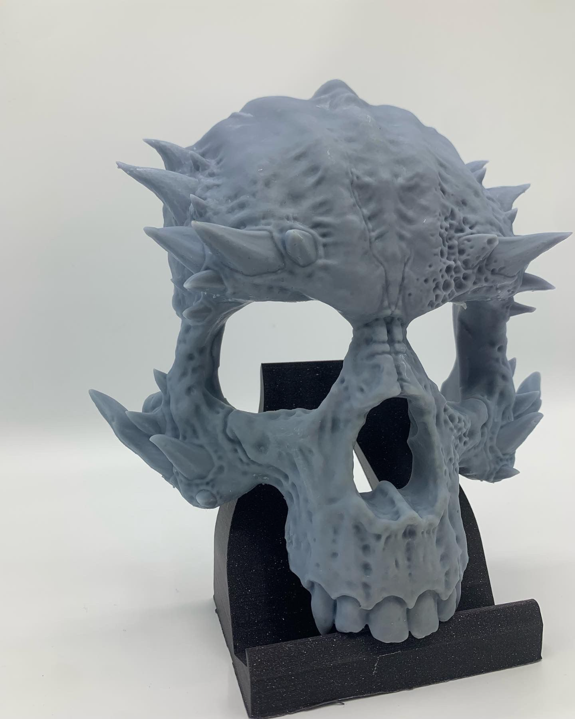 creepy hallowen demon mask