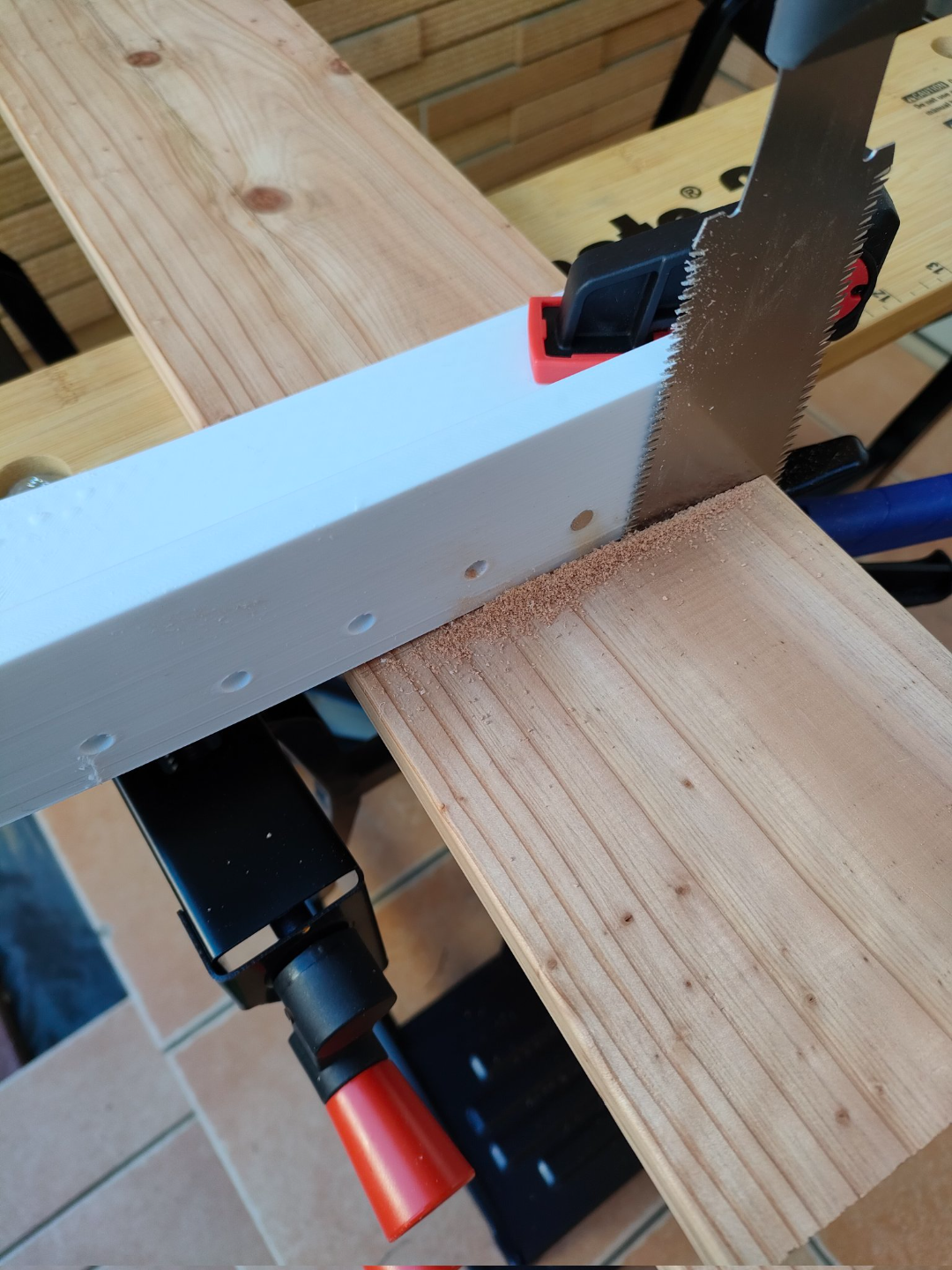 Hand saw jig